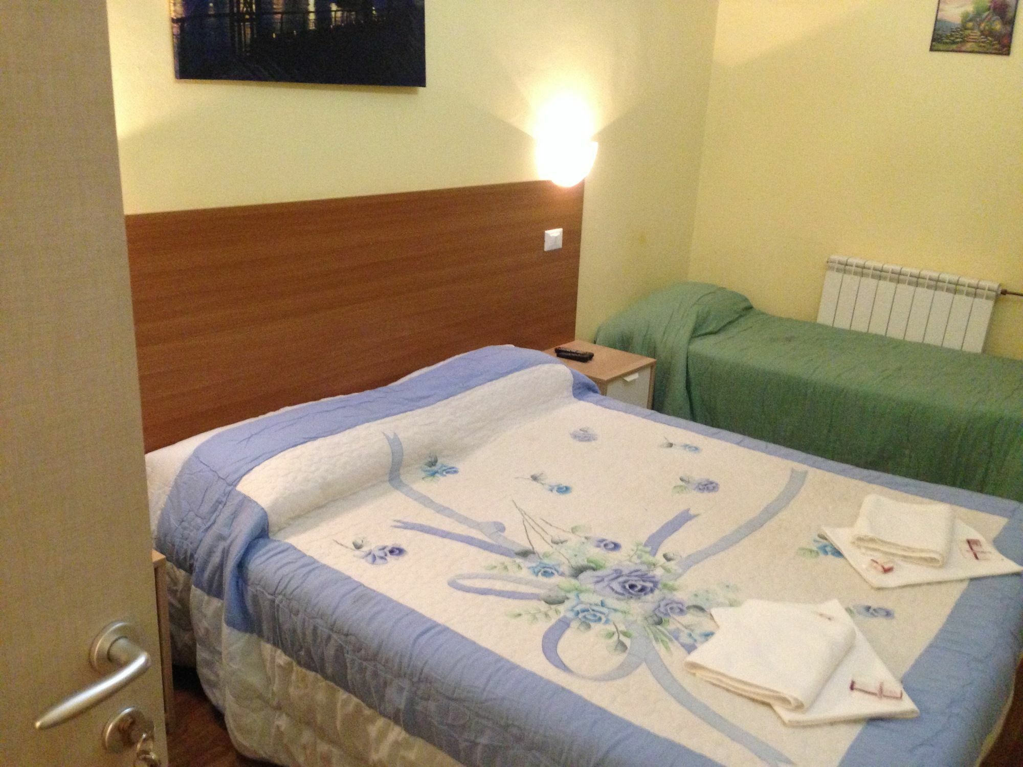 Dixi Bird Guesthouse Róma Kültér fotó